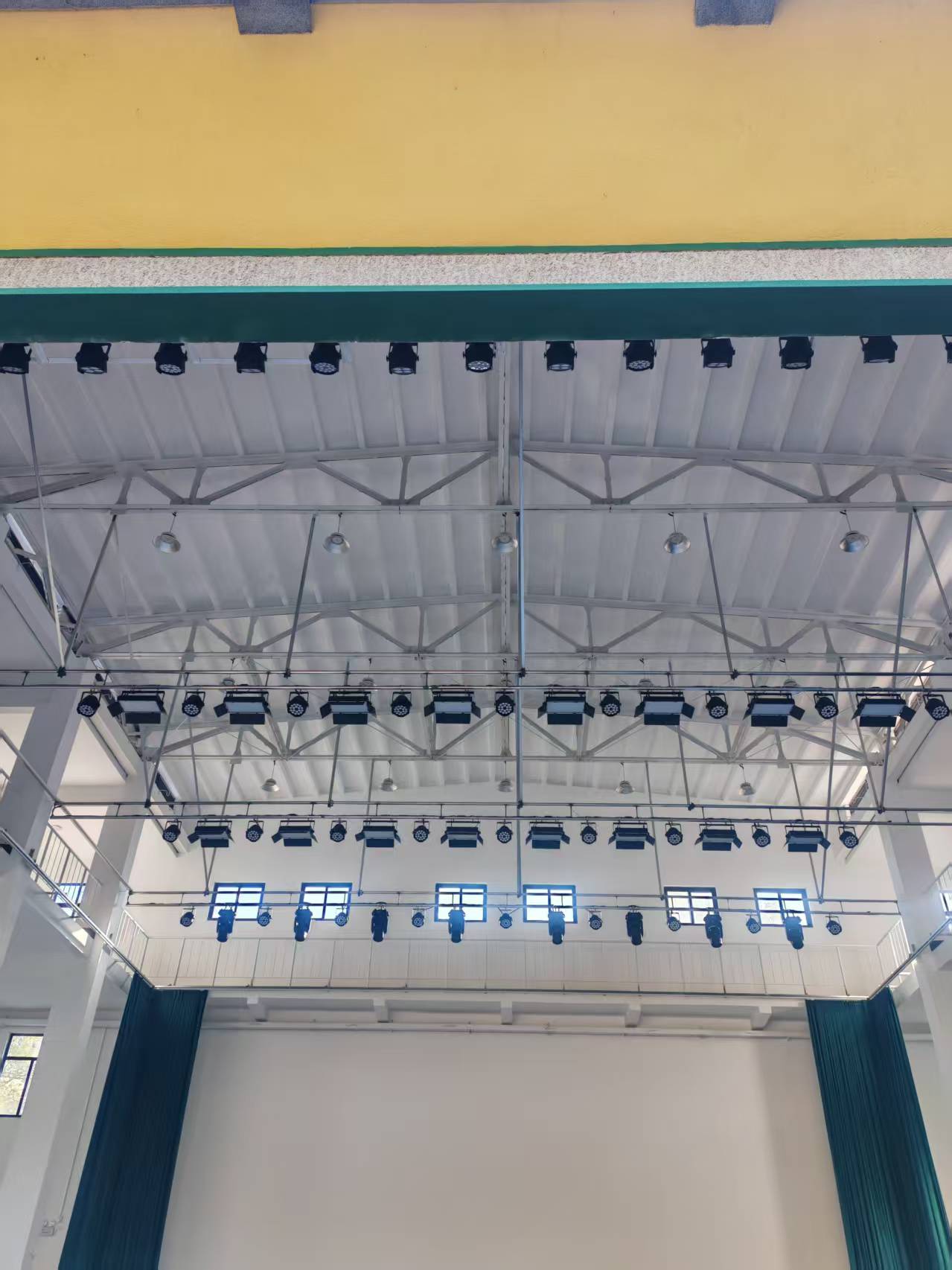 某单位灯光系统